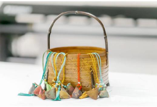 真丝分装中药包手编仿古挂绳香囊（颜色绳子长短款随机） 商品图0