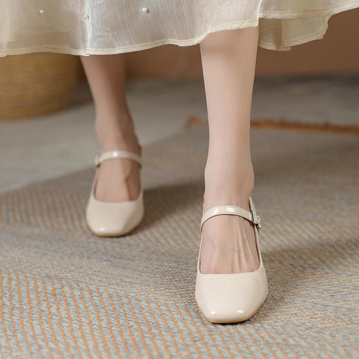 品质好货 | Safiya索菲娅2023新款二层牛皮方头粗跟后空浅口单鞋玛丽珍SF31115775 商品图3