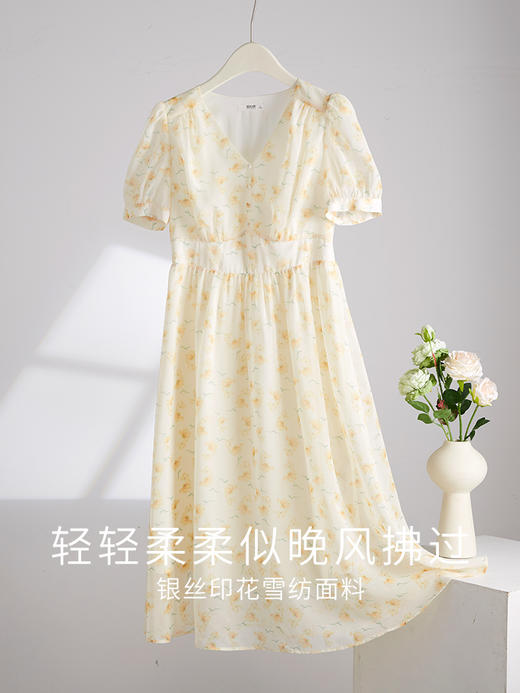【专属特价】熙世界优雅浪漫度假风碎花连衣裙女夏收腰气质V领泡泡袖雪纺裙子 商品图3