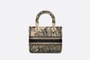 【欧洲专柜直邮】DIOR 迪奥 女士新品中号 LADY D-LITE 手袋 米色Voyage 茹伊印花刺绣手袋 M0565OEUP_M88E 商品缩略图4