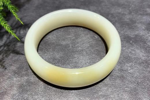 【御珠宫坊】糖羊脂白玉手镯57.5mm 商品图4
