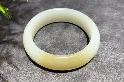 【御珠宫坊】糖羊脂白玉手镯56.5mm 商品图2