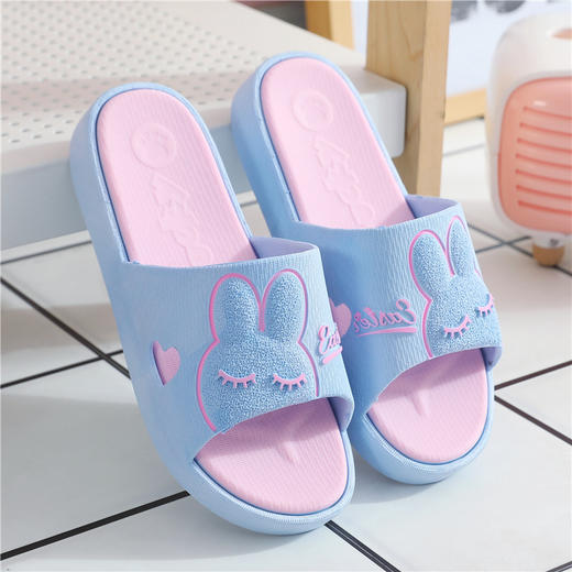 「6款可选！双拼色」厚底踩屎感拖鞋 女夏季浴室家居家日用塑料松糕高跟女士一字拖 商品图0