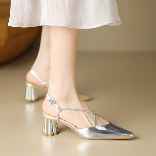 优雅个性，亮面真皮尖头包头后空高跟凉鞋HB-Z518 商品图2