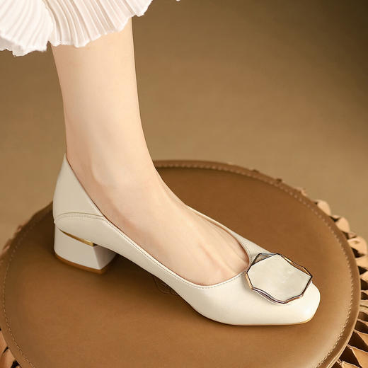 品质好货 | Safiya索菲娅2023新款二层牛皮粗跟通勤鞋时尚浅口单鞋SF31115757 商品图8