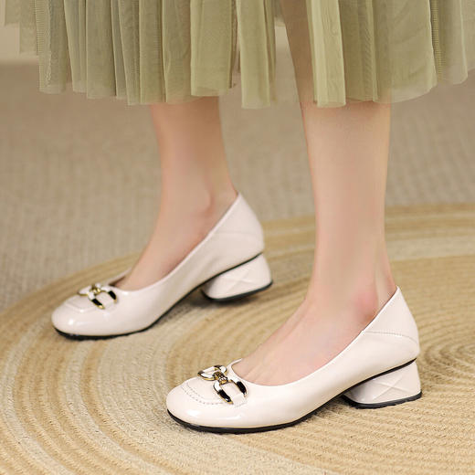 品质好货 | Safiya索菲娅二层牛皮2023夏季新款浅口粗跟单鞋百搭时装奶奶鞋SF31115748 商品图3