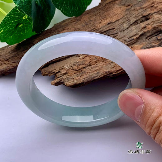 派瑞翡翠 翡翠手镯 糯种 浅绿 商品图2