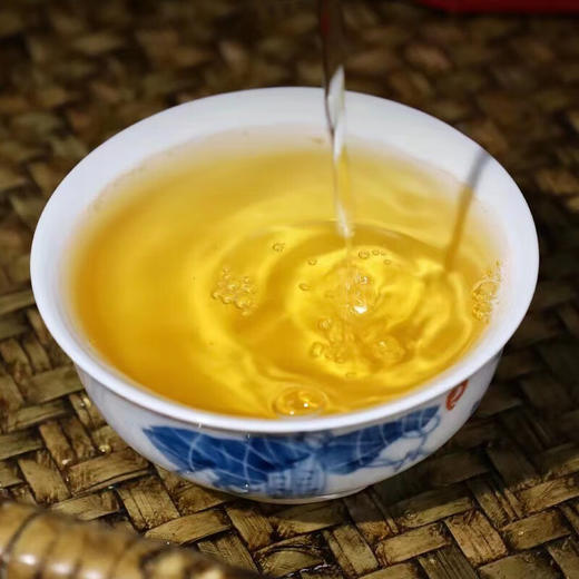 中粮-中茶2023年云南普洱茶班章橡筋普洱生茶饼357g/饼/云南干仓直发 商品图1