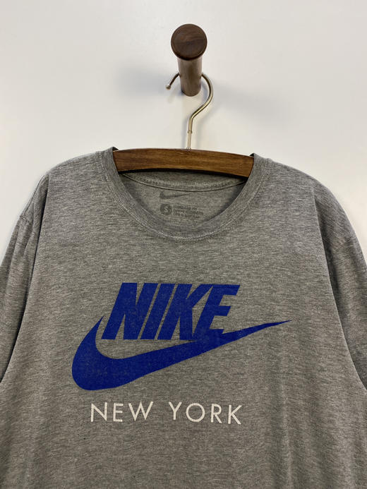 NIKE 耐克 纽约 NEW YORK STANDARD FIT 短袖T恤 _SST(S) 商品图0