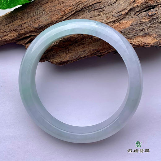 派瑞翡翠 翡翠手镯 糯种 浅绿 商品图1