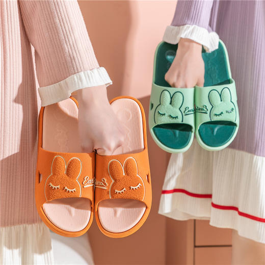 「6款可选！双拼色」厚底踩屎感拖鞋 女夏季浴室家居家日用塑料松糕高跟女士一字拖 商品图3