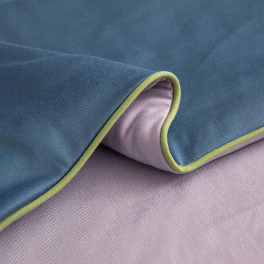 无与伦比 针织棉双拼色大豆夏被 商品图1