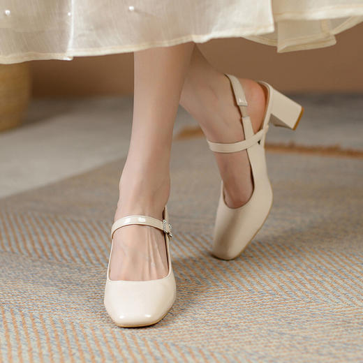 品质好货 | Safiya索菲娅2023新款二层牛皮方头粗跟后空浅口单鞋玛丽珍SF31115775 商品图2