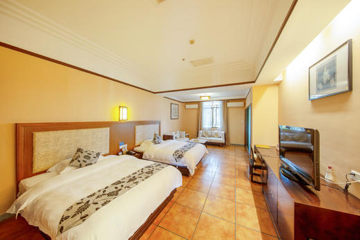 【唐宫四合院】皇家SPA酒店 带庭院私家温泉池四房一厅套房（海棠汤/莲花汤/桂花汤） 商品图6