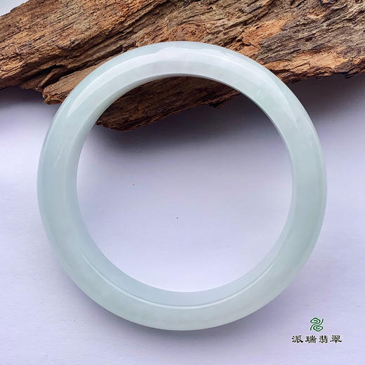 派瑞翡翠 翡翠手镯 糯种 浅绿 商品图1