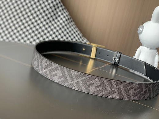 FENDI （芬迪）家族迎来新一季男士 商品图2