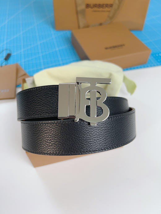 《Burberry》博柏利腰带 双面使用 商品图8
