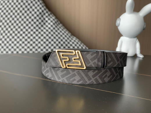 FENDI （芬迪）家族迎来新一季男士 商品图0