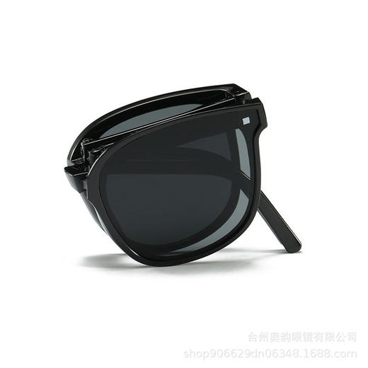 【定向全折叠，守护孩子灵动双眸】新款蕉下儿童太阳镜亲子款折叠便携墨镜时尚宝宝防晒防紫外线眼镜 商品图2