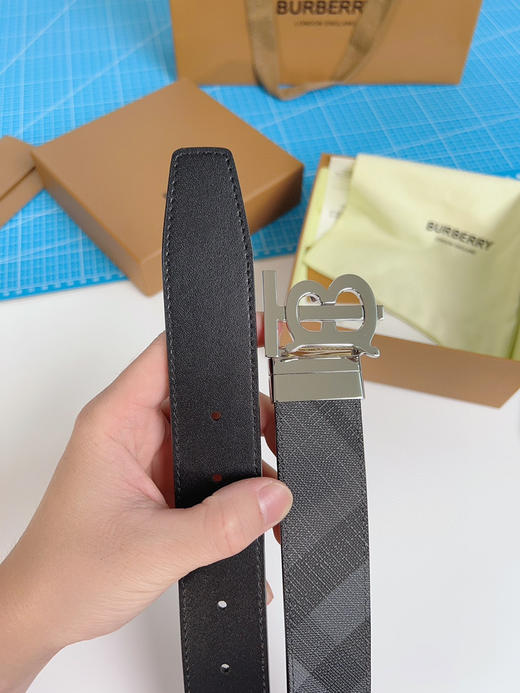 《Burberry》博柏利腰带 双面可用 商品图2