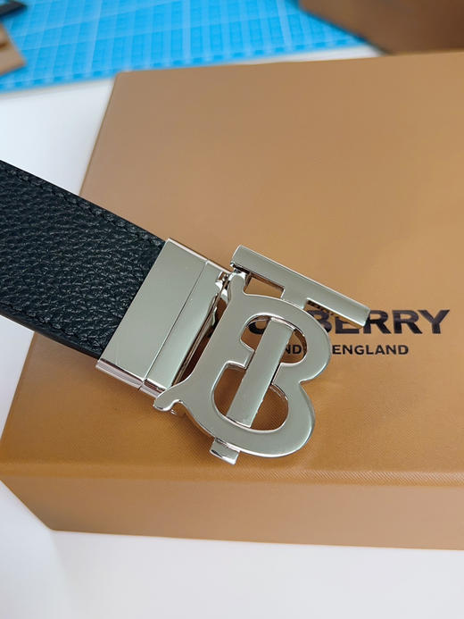 《Burberry》博柏利腰带 双面使用 商品图4