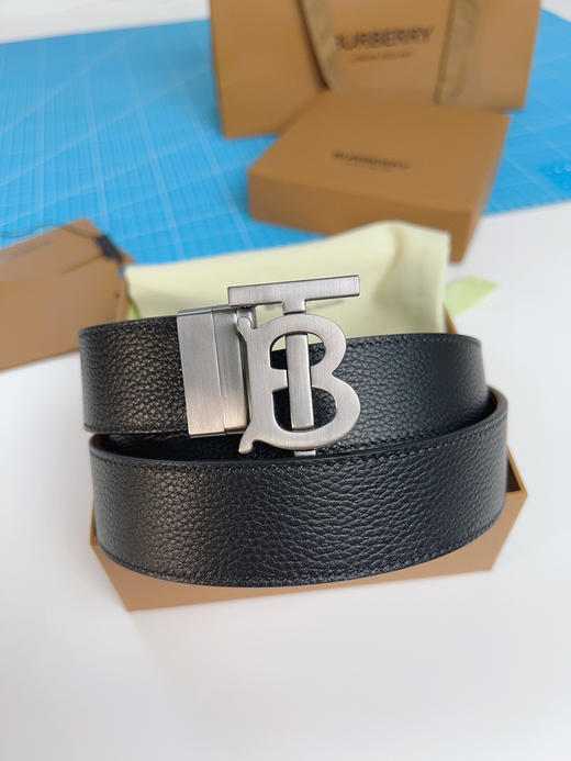 《Burberry》博柏利 双面使用 商品图8