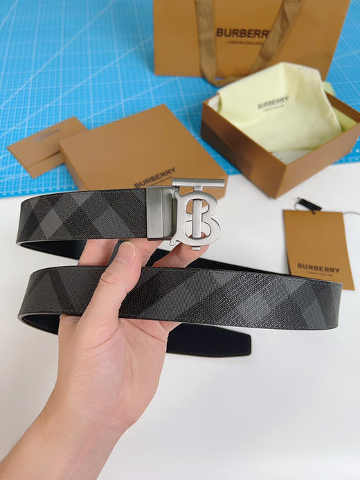 《Burberry》博柏利腰带 双面可用 商品图6