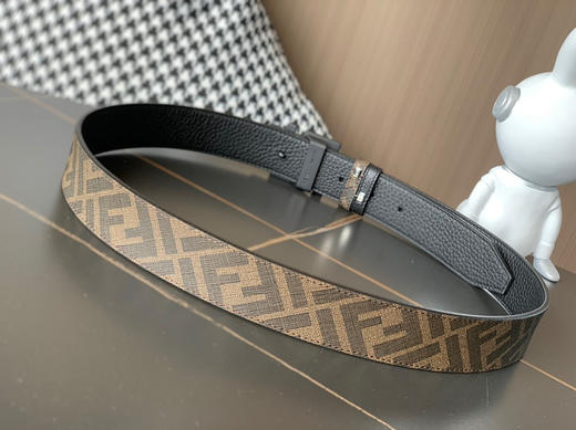 FENDI （芬迪）家族迎来新一季男士 商品图2