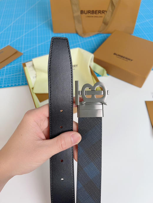《Burberry》博柏利腰带 双面可用 商品图8