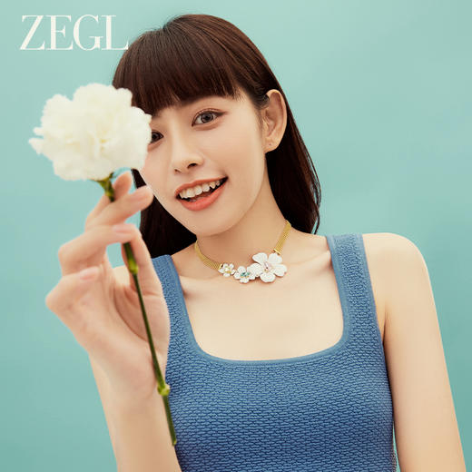 ZEGL设计师秘密花园系列金属风古巴花朵项链女2023新款锁骨链颈链 商品图1