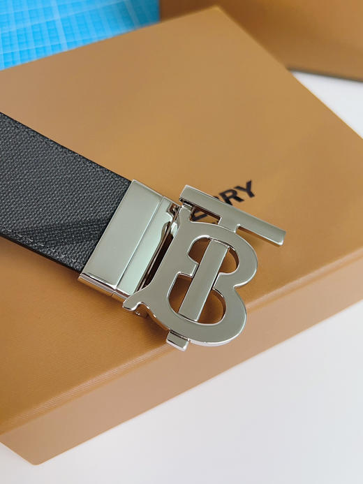 《Burberry》博柏利腰带 双面可用 商品图4