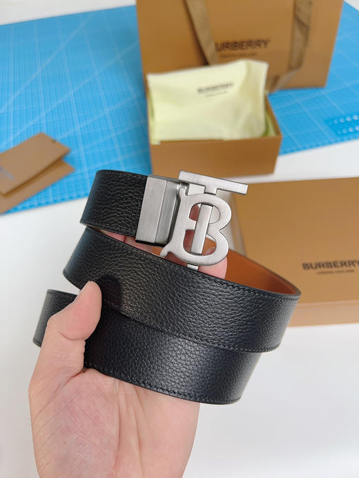 《Burberry》博柏利 双面使用 商品图3