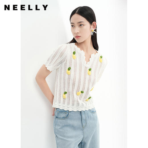 NEELLY纳俪商场同款夏季趣味菠萝刺绣针织衫女短袖镂空套头衫上衣N23053A01167 商品图2