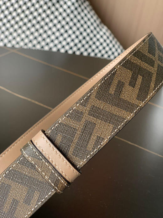 FENDI （芬迪）家族迎来新一季男士 商品图3