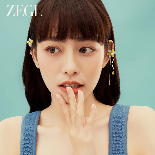 ZEGL设计师秘密花园系列长款流苏珍珠耳环女花朵耳钉不对称耳饰品 商品图3