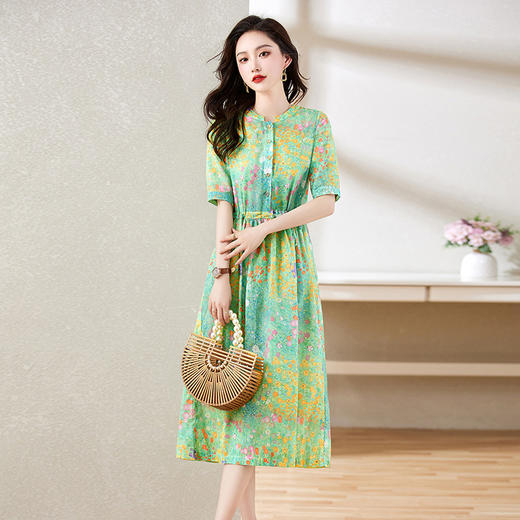 简约时尚，气质温柔圆领收腰显瘦休闲舒适花色连衣裙HR-WJ83019 商品图3