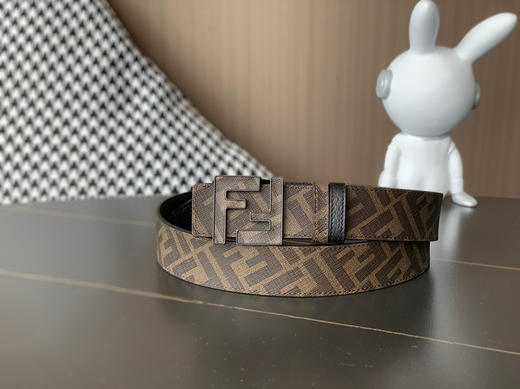 FENDI （芬迪）家族迎来新一季男士 商品图0