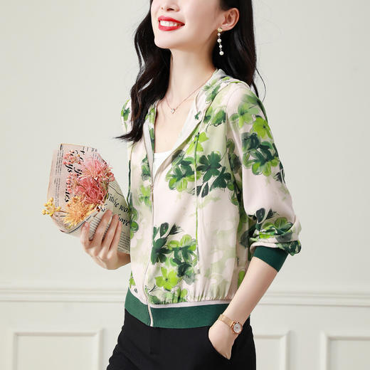 春夏小清新印花仿真丝短外套，女连帽宽松休闲开衫卫衣KQL-B43N8332 商品图1