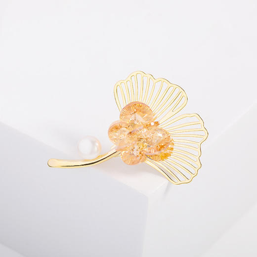 欧美轻奢款银杏叶领针胸针，贝珠复古型胸花时尚饰品女AM-ts01629 商品图1