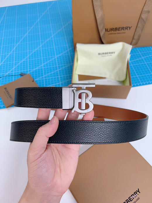 《Burberry》博柏利 双面使用 商品图6