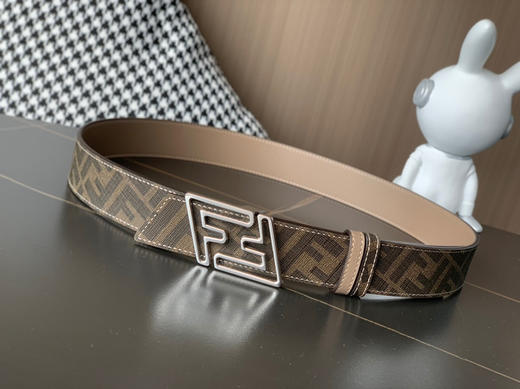 FENDI （芬迪）家族迎来新一季男士 商品图1