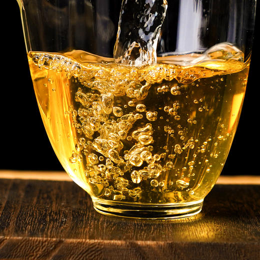 【冰岛老寨团茶】掌柜私藏好料全网都在寻找的2019年冰岛老寨古树茶非遗工艺精致而成每团：500克 商品图8