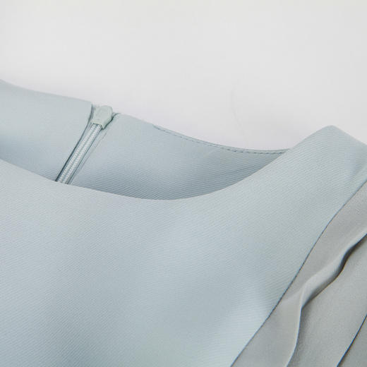 NF8F6斯尔丽瑟俪2023新款设计感手工立体压褶腰间褶皱显瘦修身连衣裙 商品图4