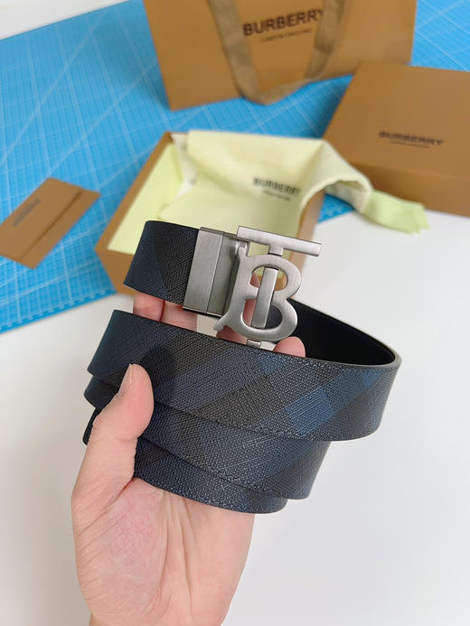《Burberry》博柏利腰带 双面可用 商品图2