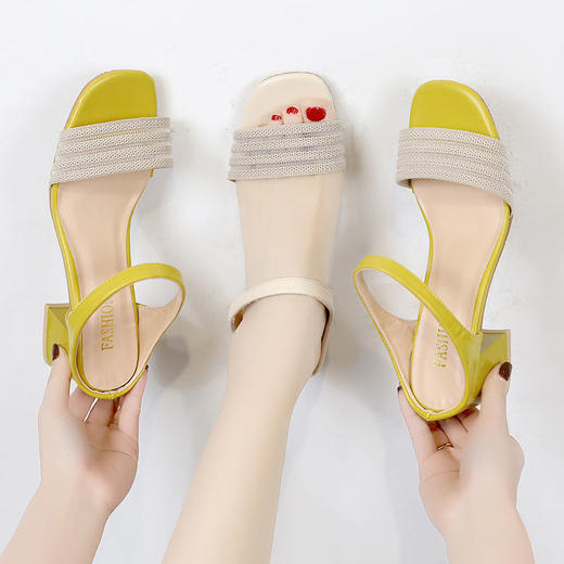 【舒适耐穿百搭！别致高跟拖鞋】鞋子市场货源凉拖女夏外穿洋气粗跟蚕丝凉拖鞋女 商品图1