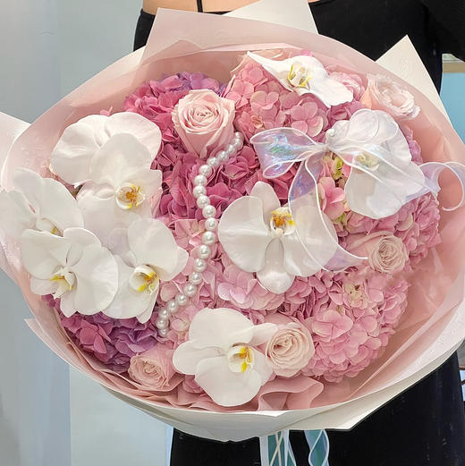 《伊人》绣球蝴蝶兰大花束 商品图0