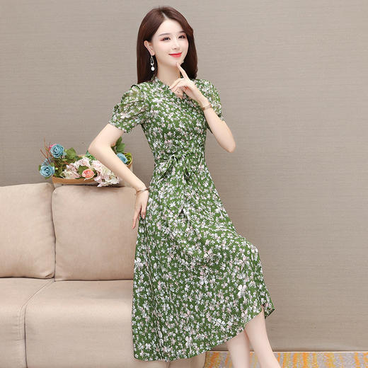 DD-时尚绿色印花连衣裙2023年新款女装系带收腰裙中长款短袖A字裙 商品图1