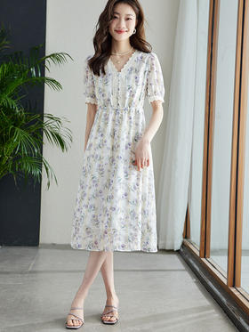 【专属特价】熙世界轻奢重工蕾丝花边V领连衣裙女夏季短袖收腰刺绣雪纺碎花裙