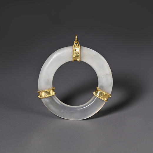 商代奶油皮玛瑙环项坠 商品图1