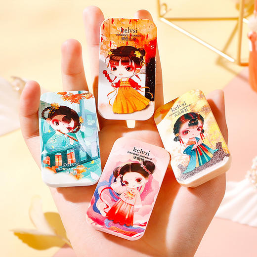 爆款热卖！ 高颜值固体香膏套盒，持久淡香，口袋可携带，男女通用，卡通可爱，便捷贴心，惊喜不断，送礼购物，满足你的所有想象！ 商品图0